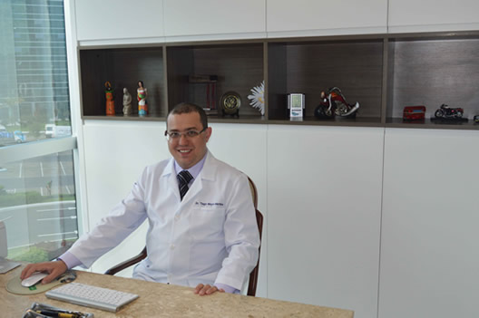 Dr. Tiago Blaya Martins
